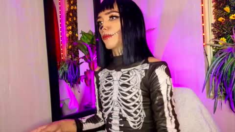  ..  .. online show from 14, 10, 2025