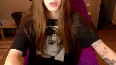 Kitten online show from 15, 3, 2026