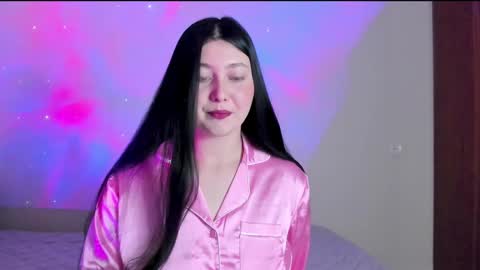 Snapshot of black_berry_bla_ck chatting on 7, 1, 2025 black_berry_bla_ck online show from 7, 1, 2025