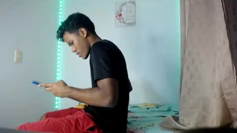 Snapshot of black_men9 chatting on 16, 12, 2025 black_men9 online show from 16, 12, 2025