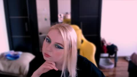 Snapshot of black_neon chatting on 2, 6, 2026 Sasha and Bella online show from 2, 6, 2026