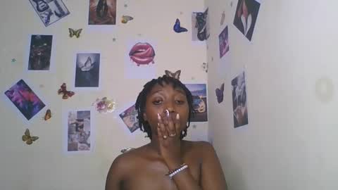 Snapshot of black_rosey chatting on 16, 1, 2026 veraa online show from 16, 1, 2026