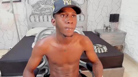 Snapshot of blackbiecock chatting on 28, 2, 2025 blackbiecock online show from 28, 2, 2025