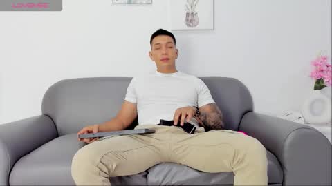 Max online show from 3, 10, 2025