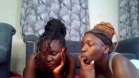 Snapshot of blackmela chatting on 7, 11, 2025 Blackmela online show from 7, 11, 2025