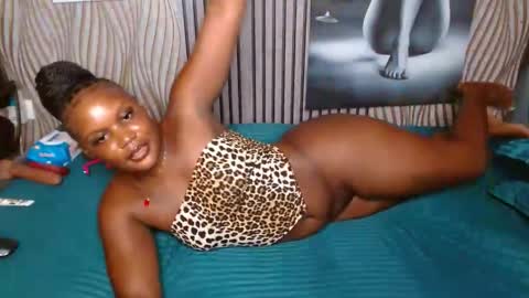Snapshot of blackmellanin_ chatting on 11, 5, 2026 Smiley sylivia online show from 11, 5, 2026