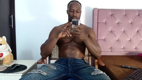 Snapshot of blacknikes chatting on 25, 12, 2024 Twtter 1MikeBeckford            Onlyfns beckfordmike online show from 25, 12, 2024