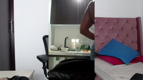 Snapshot of blacknikes chatting on 9, 2, 2025 Twtter 1MikeBeckford            Onlyfns beckfordmike online show from 9, 2, 2025