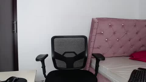 Snapshot of blacknikes chatting on 2, 3, 2025 Twtter 1MikeBeckford            Onlyfns beckfordmike online show from 2, 3, 2025