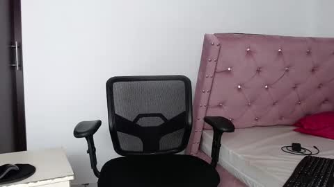 Snapshot of blacknikes chatting on 3, 3, 2025 Twtter 1MikeBeckford            Onlyfns beckfordmike online show from 3, 3, 2025