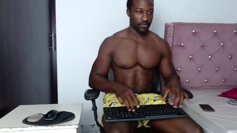 Snapshot of blacknikes chatting on 5, 3, 2025 Twtter 1MikeBeckford            Onlyfns beckfordmike online show from 5, 3, 2025