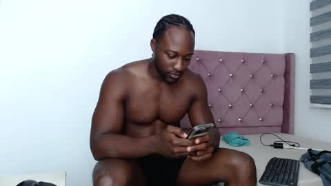 Snapshot of blacknikes chatting on 27, 10, 2025 Twtter 1MikeBeckford            Onlyfns beckfordmike online show from 27, 10, 2025