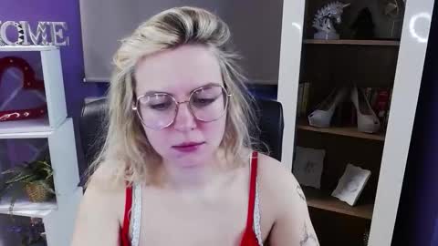 Snapshot of blackrosezoey chatting on 2, 3, 2026 Z O E Y online show from 2, 3, 2026