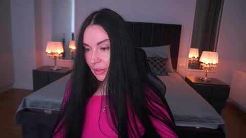 blacksilkqueen online show from 5, 12, 2025