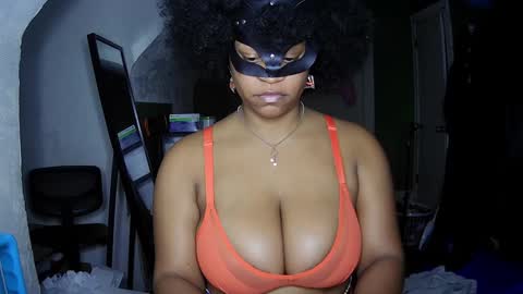 Snapshot of blacksirenqueen chatting on 7, 12, 2024 Queen Siren online show from 7, 12, 2024
