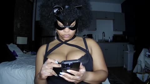 Snapshot of blacksirenqueen chatting on 13, 1, 2025 Queen Siren online show from 13, 1, 2025