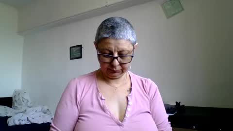 Snapshot of blackwidow05 chatting on 16, 4, 2026 Black Widow online show from 16, 4, 2026