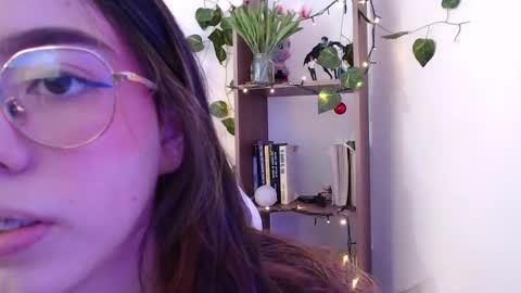   online show from 14, 2, 2025