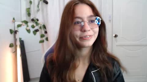   online show from 4, 11, 2025