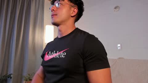 Blake Levi  Independent Model online show from 28, 12, 2024