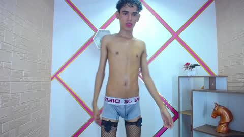 Snapshot of blake_mils chatting on 10, 9, 2025 I AM BLAKE online show from 10, 9, 2025