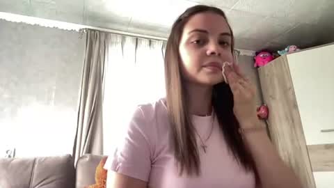 Snapshot of blanchbunt chatting on 16, 6, 2026 Angel online show from 16, 6, 2026
