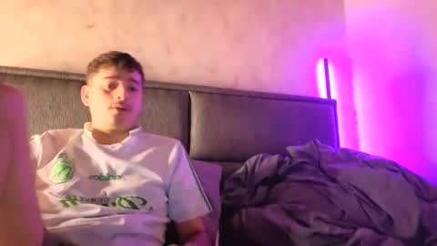 Snapshot of blathor30 chatting on 15, 3, 2026 blathor and friends online show from 15, 3, 2026