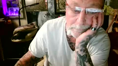 blindsurfer780299 online show from 15, 3, 2026