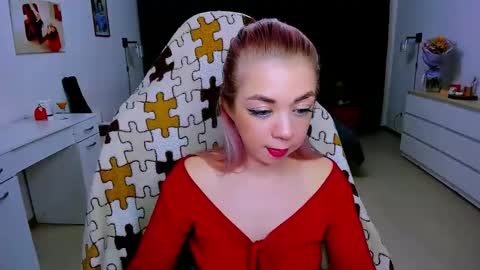 Nicole online show from 7, 2, 2025