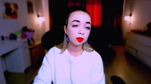 Nicole online show from 13, 9, 2025