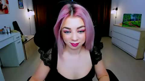 Nicole online show from 19, 12, 2024