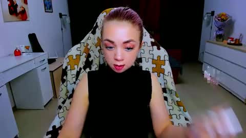 Nicole online show from 5, 2, 2025