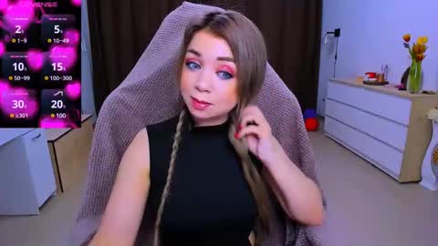 Nicole online show from 12, 3, 2025