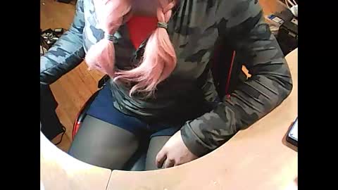 Kandyts online show from 4, 12, 2024