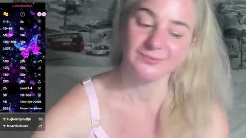 blond_ledi online show from 1, 2, 2025