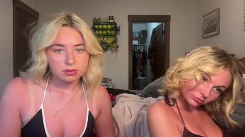 Snapshot of blondebunny88 chatting on 15, 6, 2026 Blondebunnyx online show from 15, 6, 2026