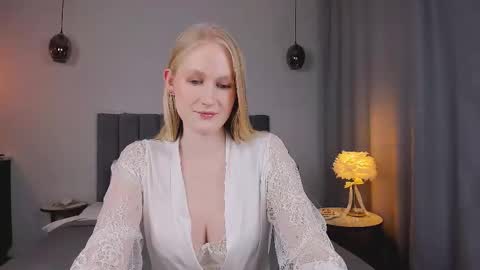 Snapshot of blondiemermaid chatting on 22, 2, 2025 Mia online show from 22, 2, 2025