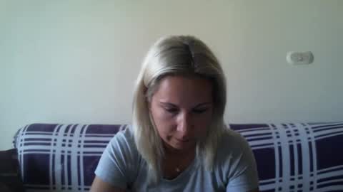 Snapshot of blondiepam23 chatting on 8, 1, 2025 BlondiePam online show from 8, 1, 2025