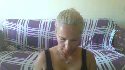 Snapshot of blondiepam23 chatting on 11, 10, 2025 BlondiePam online show from 11, 10, 2025