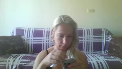 BlondiePam online show from 15, 3, 2026