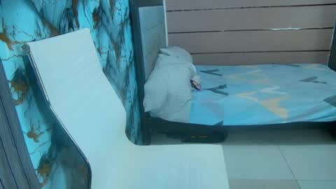 blondina_twinx online show from 20, 7, 2026