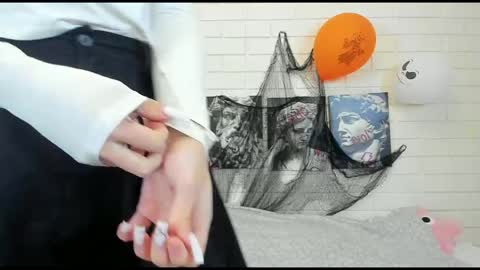 Snapshot of blondy_fina chatting on 5, 11, 2025 blondy_fina online show from 5, 11, 2025