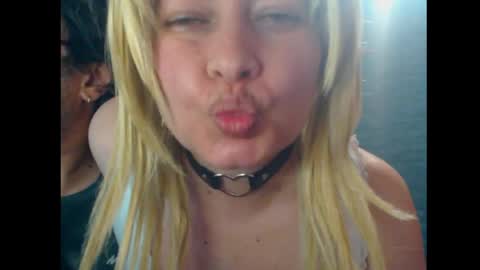 Snapshot of blontsex chatting on 4, 6, 2026 Blontsex online show from 4, 6, 2026