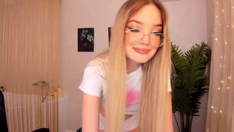 Sophia online show from 18, 2, 2025