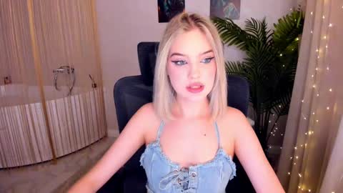 Sophia online show from 9, 3, 2025