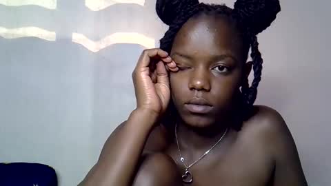 blue_savagee online show from 18, 10, 2025