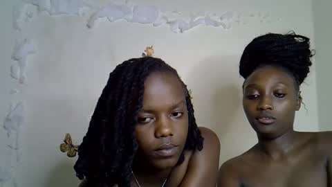 blue_savagee online show from 2, 12, 2025