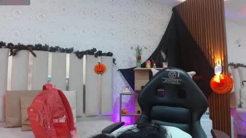 blue_tay1 online show from 2, 11, 2025