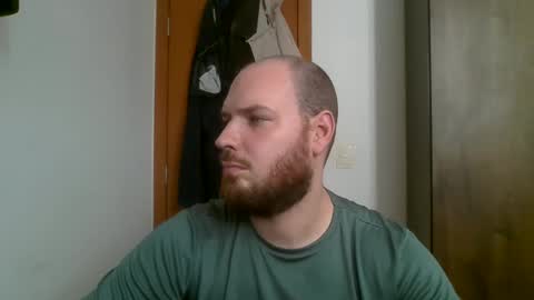 Snapshot of bluec2c chatting on 31, 1, 2025 Blue online show from 31, 1, 2025