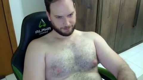 Snapshot of bluec2c chatting on 27, 11, 2025 Blue online show from 27, 11, 2025